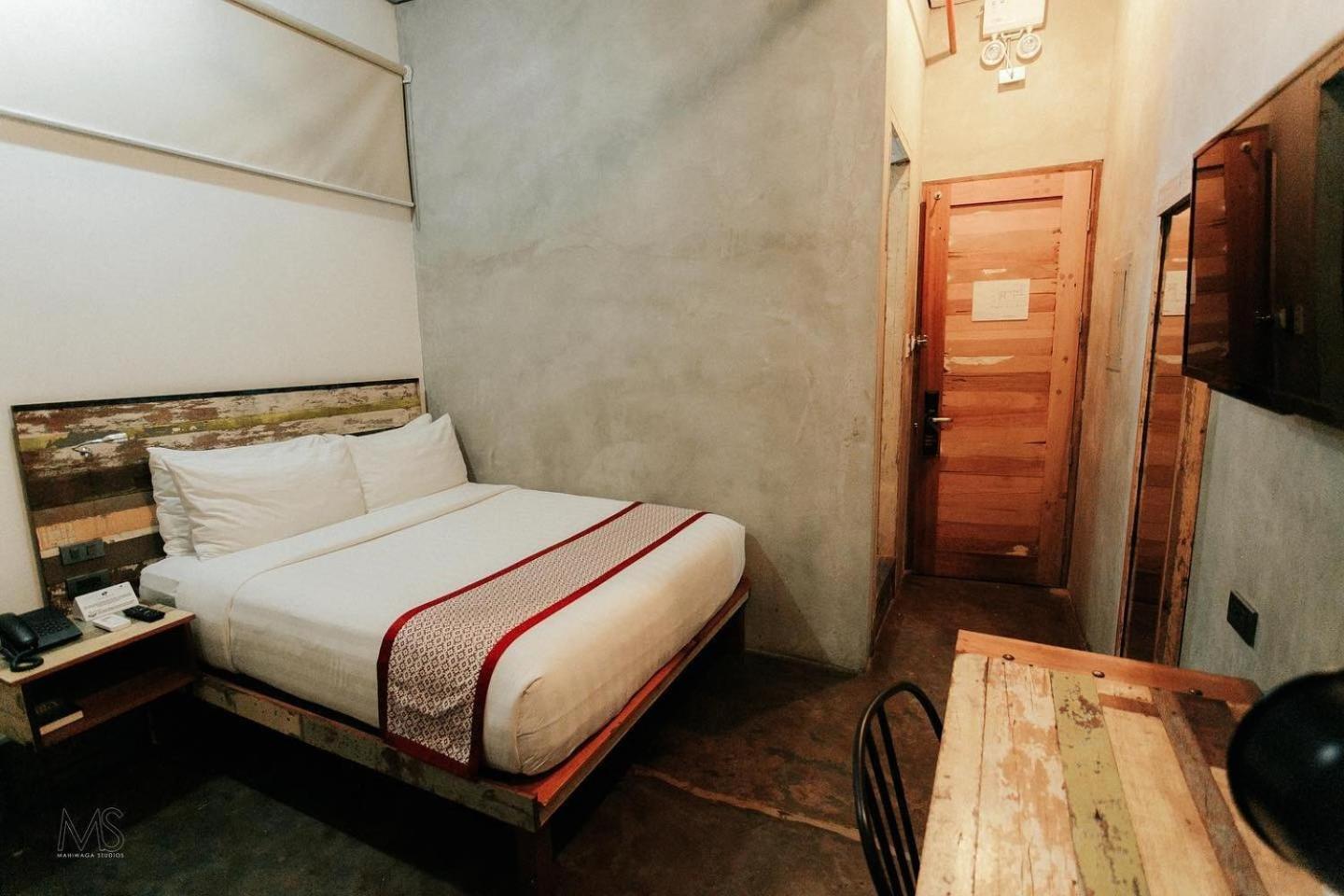 The Bricks Hotel Dumaguete City Экстерьер фото