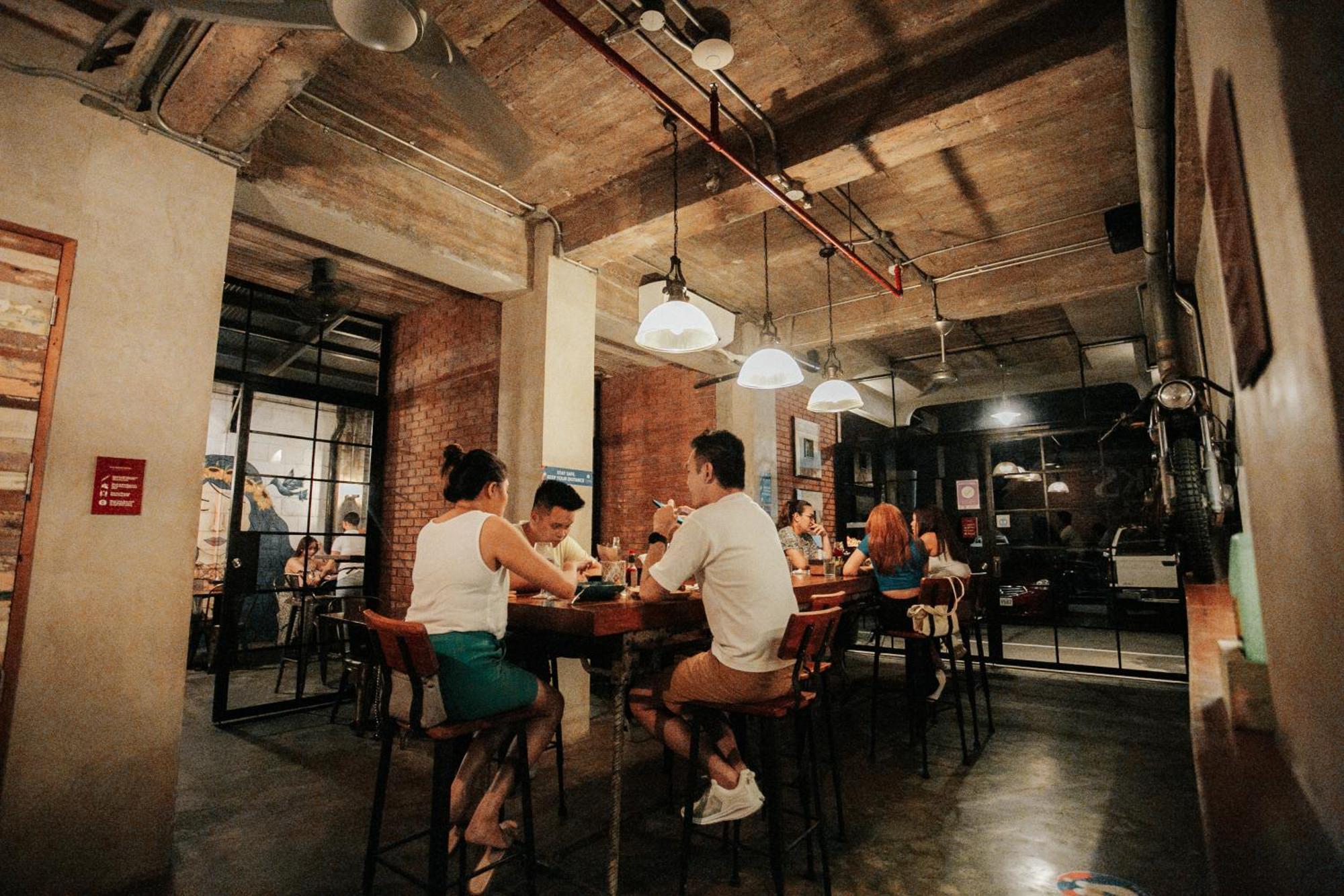 The Bricks Hotel Dumaguete City Экстерьер фото
