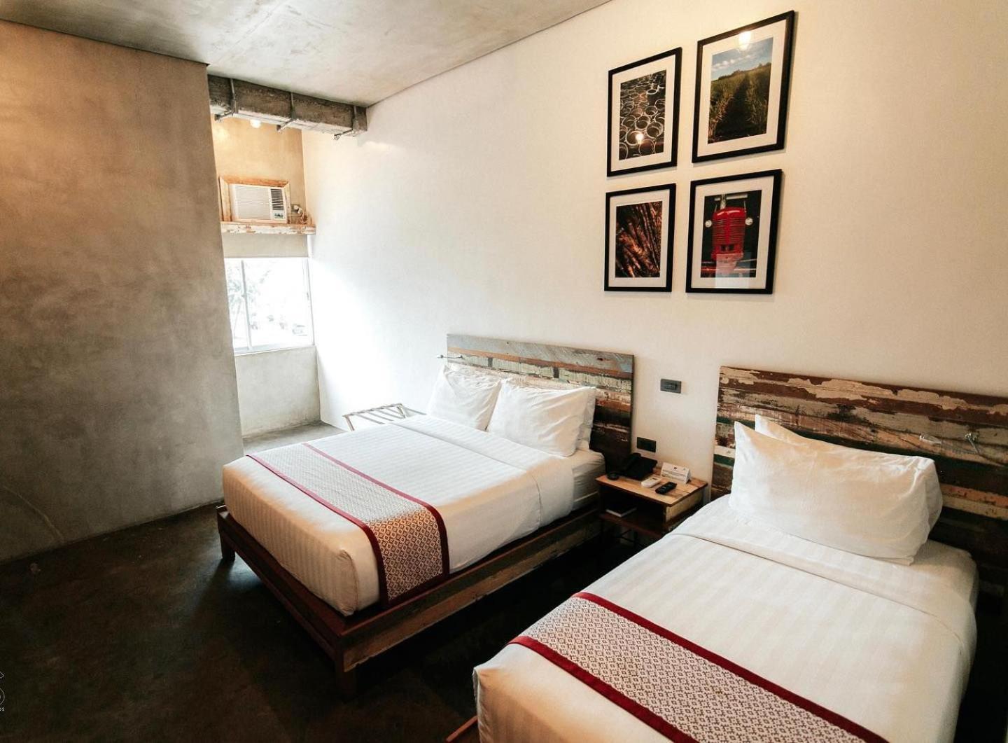 The Bricks Hotel Dumaguete City Экстерьер фото