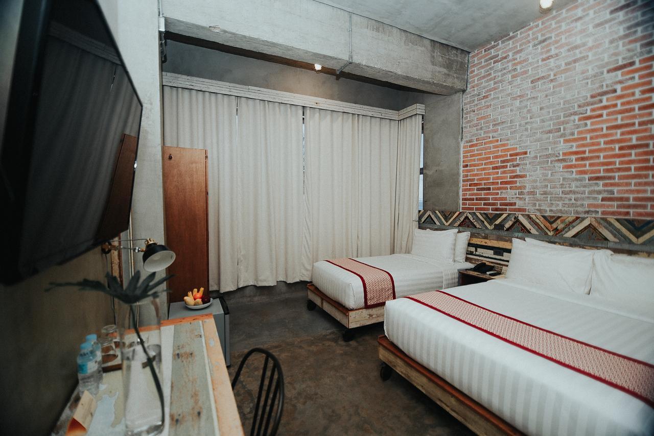 The Bricks Hotel Dumaguete City Экстерьер фото