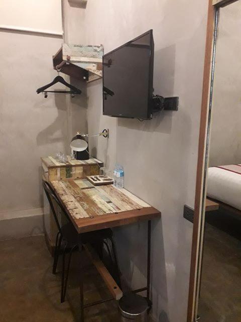 The Bricks Hotel Dumaguete City Экстерьер фото